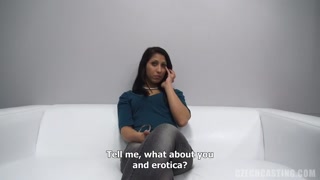 Goditi Juicy Ilona - Anal Casting with Sex Toys - video porno su ONE-PORN.COM