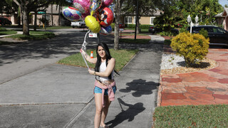 Nikmati Oliver & Jessica's Balloon Bash - video porno di ONE-PORN.COM