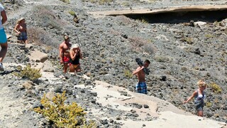 享受 Wild teens Tereza & Lady Bug outdoor hardcore - ONE-PORN.COM 上的色情视频