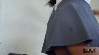 Nikmati First Creampie for Teen Amy in Doggystyle - video porno di ONE-PORN.COM