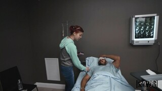 Genießen Sie Nurse Chloe's Early Morning BJ - Pornovideos auf ONE-PORN.COM