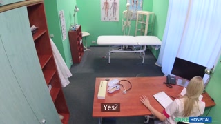 Goditi Cock hungry nurse gets it from stud - video porno su ONE-PORN.COM