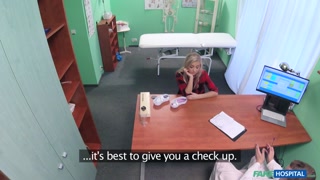 Goditi Small and Sweet: Patient Wants Deep Throat - video porno su ONE-PORN.COM