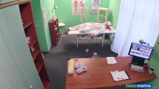 Goditi Hangover Relief: Fucking Pussy in Uniform - video porno su ONE-PORN.COM