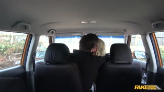 สนุกกับ Horny MILF Fucked in Car - Ass Fingering & Pussy Licking - วีดีโอโป๊ที่ ONE-PORN.COM