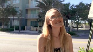 Enjoy Put It In Her Mouth, Outdoor - porn videos on ONE-PORN.COM
