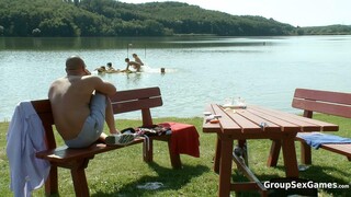 Desfrute de Debbie White's Outdoor Fuck Fest! - vídeos pornô no ONE-PORN.COM