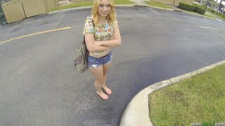 Nikmati Picking Up Teen Girls - video porno di ONE-PORN.COM