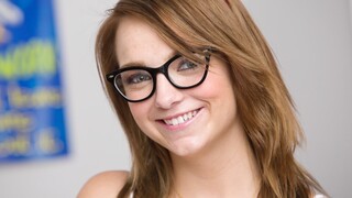 Enjoy Young Slut Sonny Nash Spreads Her Legs For Apple Licking - porn videos on ONE-PORN.COM