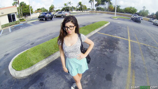 Nikmati Chicago Hooker Ava Taylor - Paid Teen Pick Up Fuck - video porno di ONE-PORN.COM