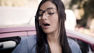 Goditi Hot Brunettes Gianna & Emily – Pussy Licking & Big Tits Play - video porno su ONE-PORN.COM