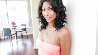 Nikmati Tony Profane Dominates Teen Jade Jantzen - video porno di ONE-PORN.COM