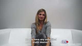 Sexy Blonde Pavlina Takes It All 즐기기 - ONE-PORN.COM의 포르노 비디오