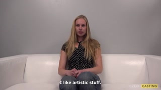 Disfruta de European Babe Tereza Shows Tight Pussy in Casting - videos porno en ONE-PORN.COM