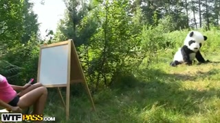 Genießen Sie Asya Kitty’s wild strapon adventure in the woods - Pornovideos auf ONE-PORN.COM