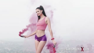 Geniet van Eliza Ibarra Brunette Smokes & Gets Facial Finish - pornovideo's op ONE-PORN.COM