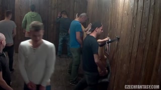 Genießen Sie Czech Big Tits Gangbang Creampie - Pornovideos auf ONE-PORN.COM