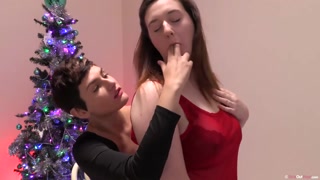 Goditi Lesbian Festive Fun with Hairy MILFs Peachy & Robin Raine - video porno su ONE-PORN.COM