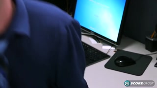 Ciesz się Lauren Taylor Gets Dominated by Boss in Office Scene - filmy porno na ONE-PORN.COM