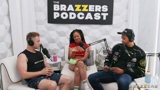 Goditi Brazzers Podcast 20: Black Male and White Girl Interracial Anal - video porno su ONE-PORN.COM