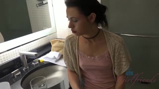 Profitez de Lucie Kline Naked Shower Sex - Smoking Hot Ride - vidéos porno sur ONE-PORN.COM