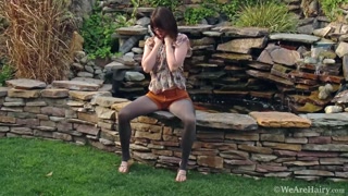 Насолоджуйтесь Thelma Sleaze fingers her wet pussy in stockings - порно відео на ONE-PORN.COM