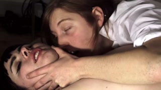 Насолоджуйтесь Hairy Brunette Lesbians: Avalon & Marina’s Wild Night - порно відео на ONE-PORN.COM