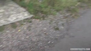 Goditi Czech Brunette Pissing Outdoors - Full Scene 106 - video porno su ONE-PORN.COM