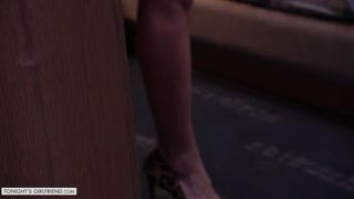Genießen Sie Hotel Room Fuck with Blonde in Stockings and Lingerie - Pornovideos auf ONE-PORN.COM