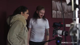 Bucurați-vă de Creating Mariska's Portrait - videoclipuri porno pe ONE-PORN.COM