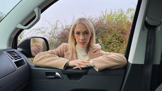 Genießen Sie Fingering and Fucking: A Couple's Wild Night - Pornovideos auf ONE-PORN.COM