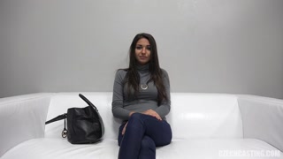 Goditi Delightful Anna Brunette European Scene - video porno su ONE-PORN.COM
