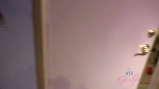Desfrute de Liza Rowe - Vacation Dream with Smoking Hot Blonde - vídeos pornô no ONE-PORN.COM