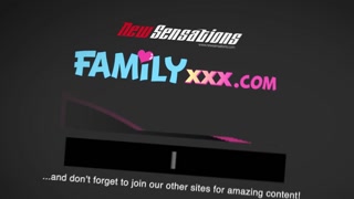 Nikmati Playtime with Mina Luxx - video porno di ONE-PORN.COM