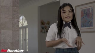 Nikmati Hot Schoolgirls and Toys - Compilation - video porno di ONE-PORN.COM