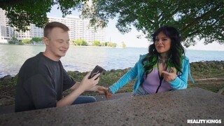 Aproveite Bikini MILF Karen Gets Fucked Outdoor - vídeos pornô no ONE-PORN.COM