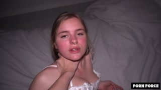Genießen Sie Hardcore Fucking with Big Ass Blonde in College Dorm - Pornovideos auf ONE-PORN.COM