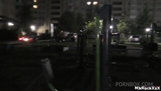Goditi Blue-Eyed Blonde Gets Fucked in the Night - video porno su ONE-PORN.COM
