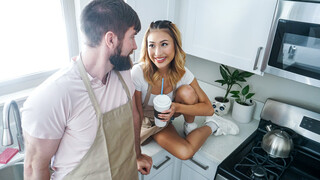 Nikmati Chris Epic Fucks Barista - video porno di ONE-PORN.COM
