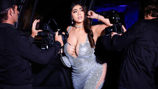 Enjoy Violet Myers' Bodyguard Blowjob - porn videos on ONE-PORN.COM