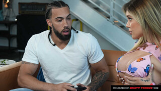 Njut av Big Cock and Big Tits with Kali Roses - porrvideor på ONE-PORN.COM